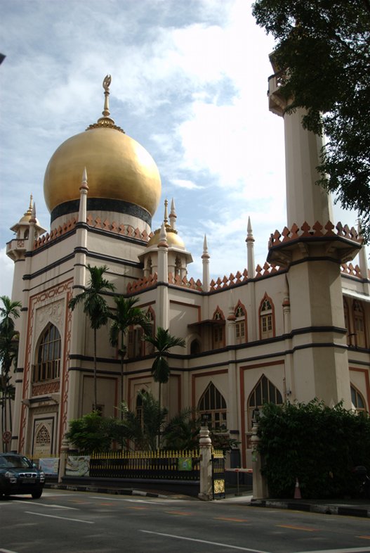 Singapore: dome and minaret