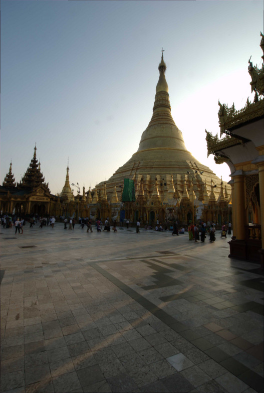 Yangon, Myanmar: Shwedagon Paya