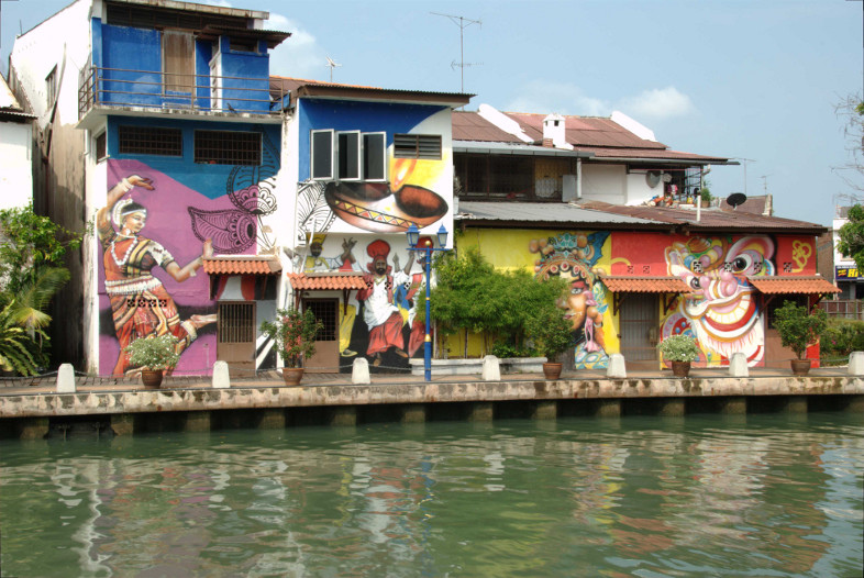 Melaka, Malaysia: shops on the boardwalk