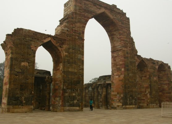 New Delhi, India: Mosque Ruins at Qutb Minar