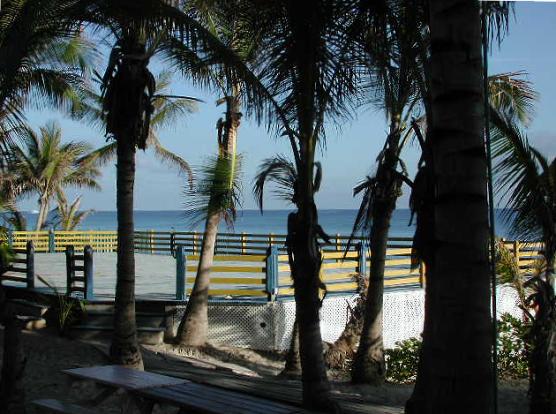 Paradise Island, Bahamas: Oceanside Yoga Platform