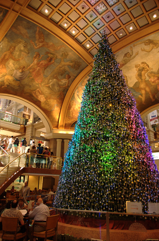 Buenos Aires: Christmas in Galleria Pacifico