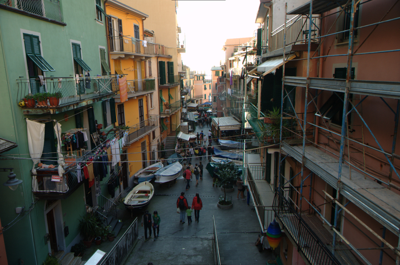 Manarola, Italy: Boats Everywhere