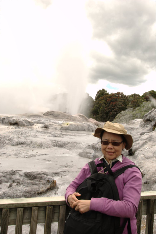 Te Puia, New Zealand: Big Splash Geyser, Te Puia