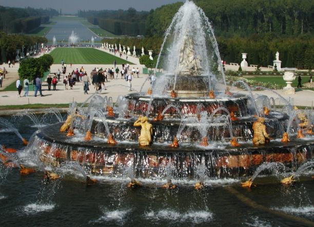 Versailles, France: Latona Fountain